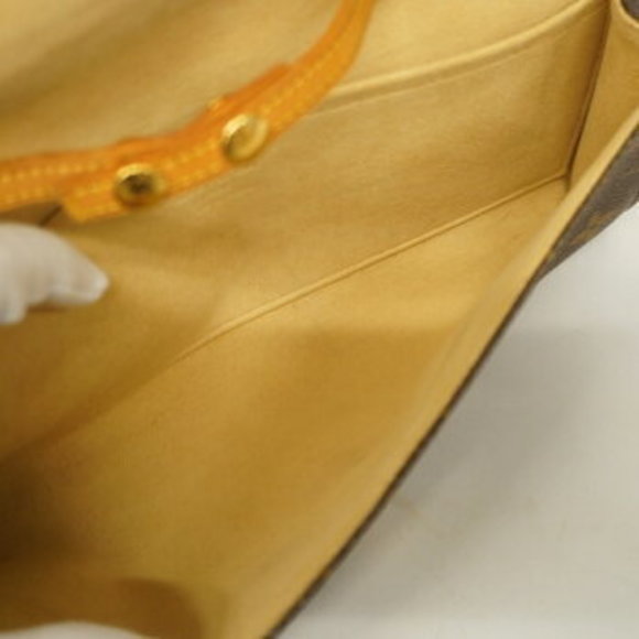 Louis Vuitton Monogram Pochette Twin GM Shoulder Bag - Picture 4 of 14